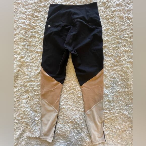 Fabletics Zone High-Waisted 7/8 Blk/Cafe Ole/Honey milk Size XXS - Picture 7 of 9